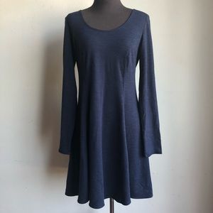 Max Studio sz M  fit flare dress